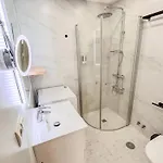 Skol 536 - Great One Bed With Wonderful Sea View. *
