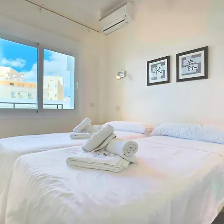 Skol 536 - Great One Bed With Wonderful Sea View. *
