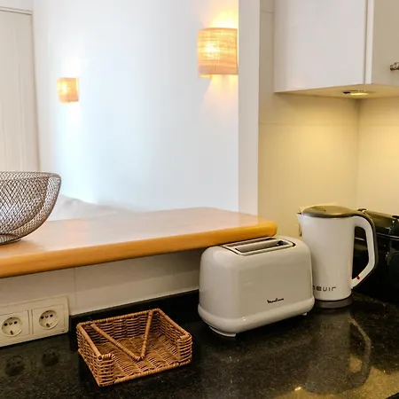 Skol 536 - Great One Bed With Wonderful Sea View. *