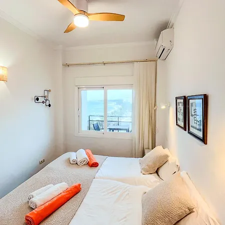 Skol 536 - Great One Bed With Wonderful Sea View. アパート *