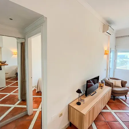 Skol 536 - Great One Bed With Wonderful Sea View. Apartment Marbella