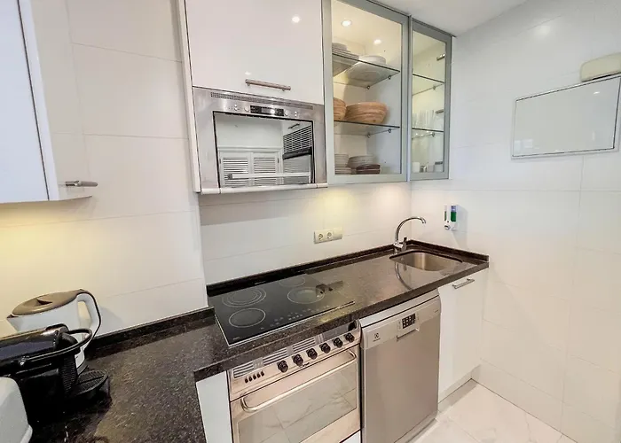 Skol 536 - Great One Bed With Wonderful Sea View. Apartamento