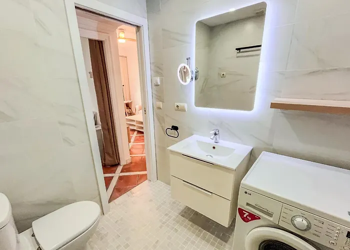 Skol 536 - Great One Bed With Wonderful Sea View. Apartamento