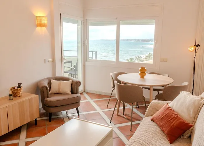 Skol 536 - Great One Bed With Wonderful Sea View.