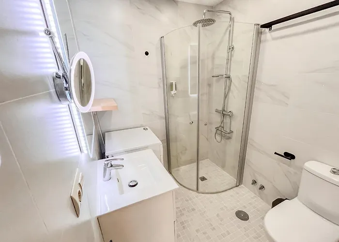 Skol 536 - Great One Bed With Wonderful Sea View. *