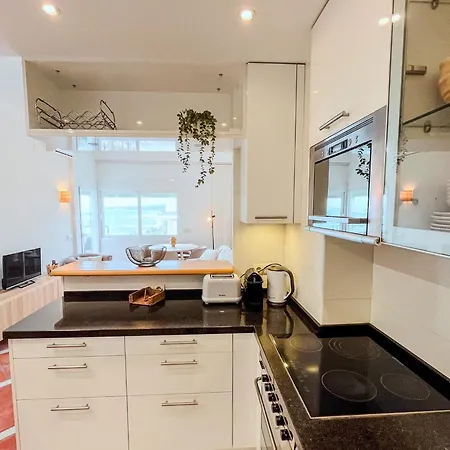 Skol 536 - Great One Bed With Wonderful Sea View. Apartamento